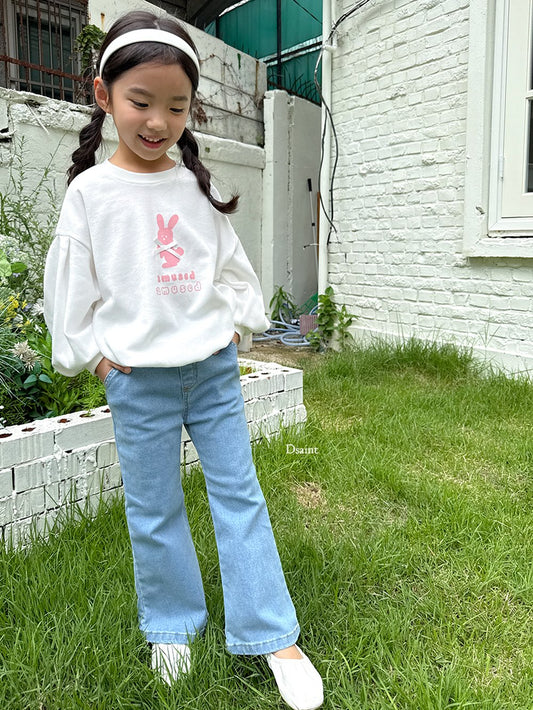 Pretty bootcut pants