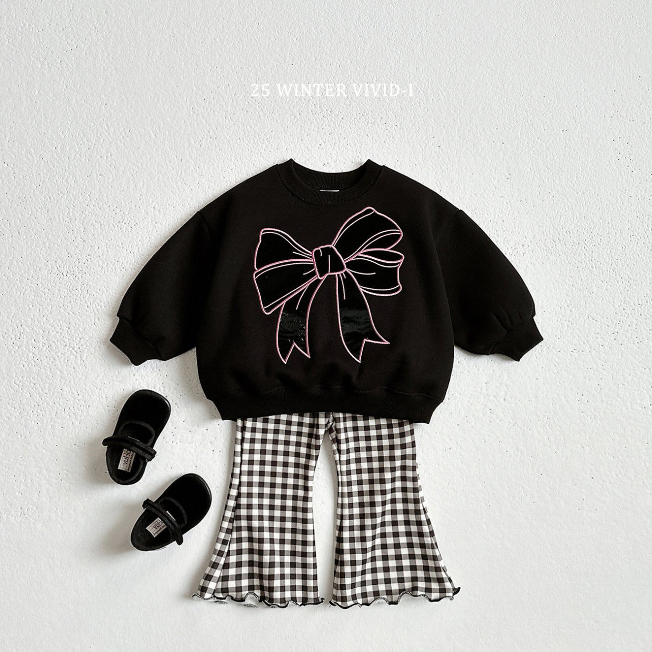 Pattern pants