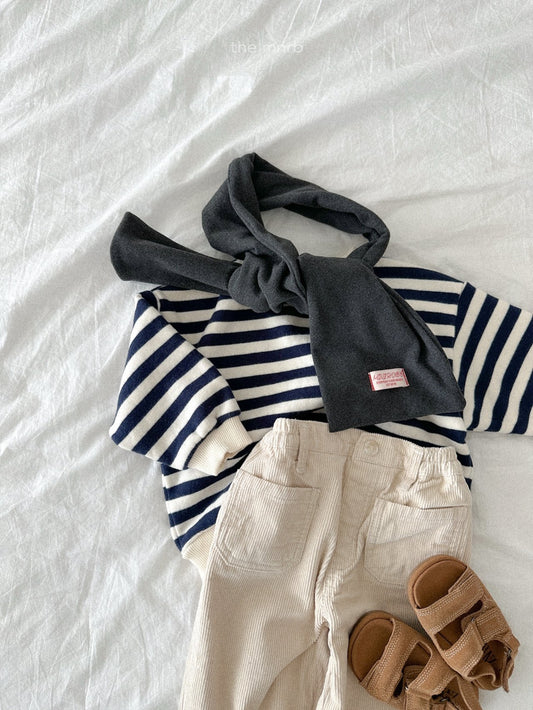 Mini fleece muffler