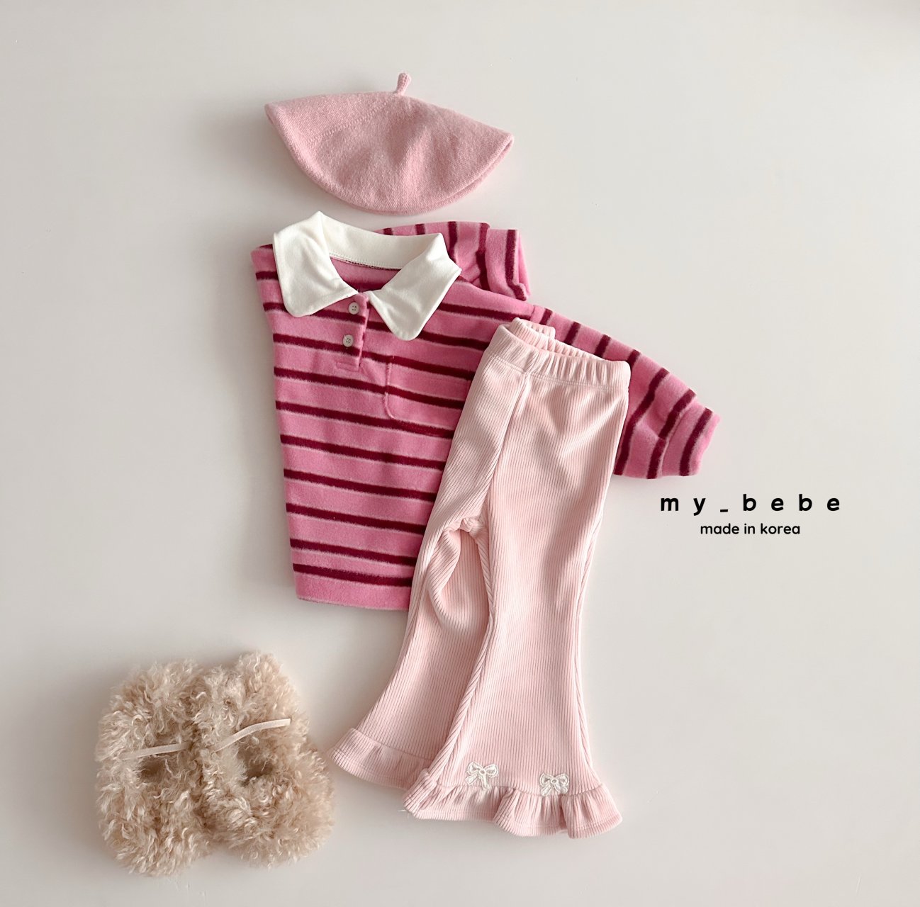 Striped collar fleece