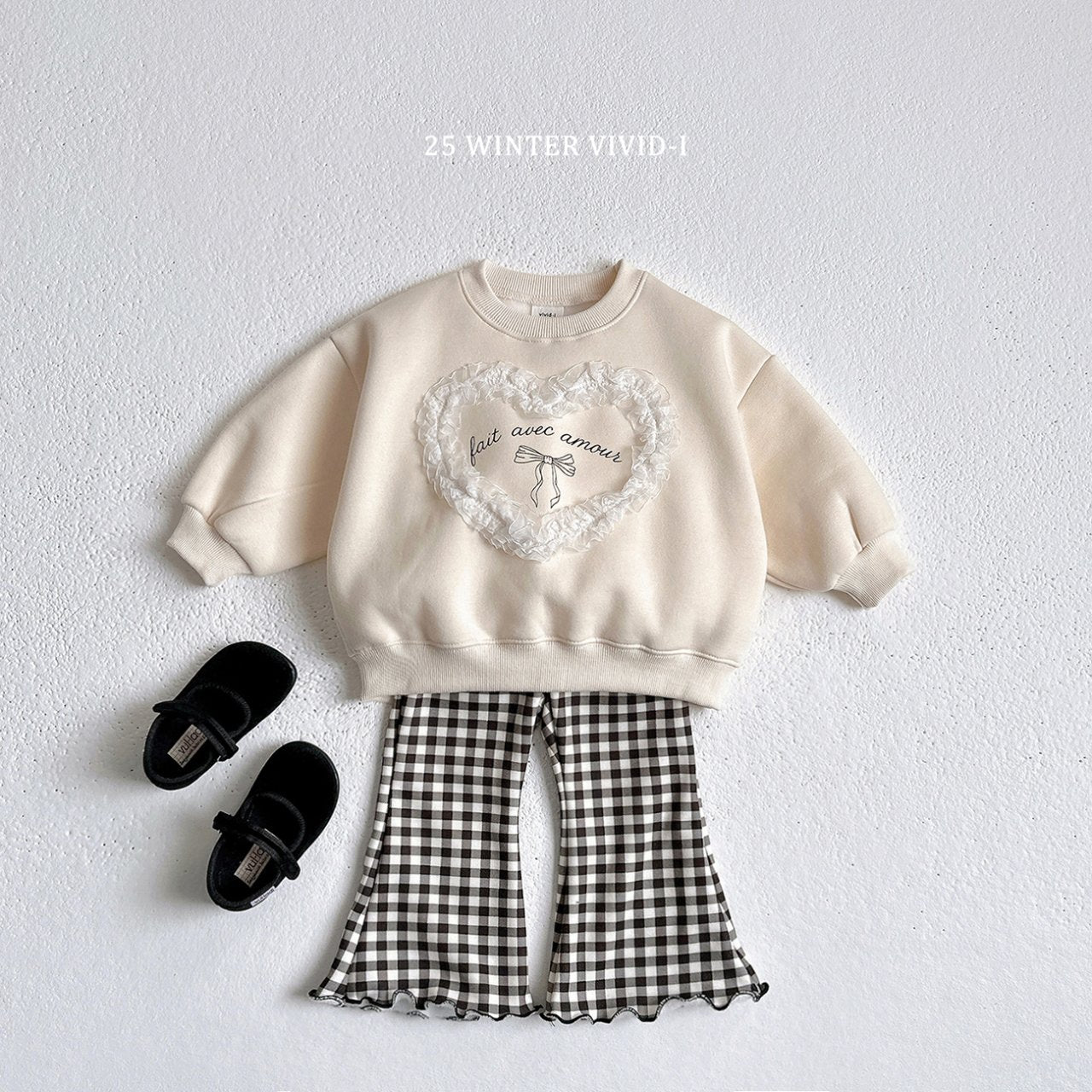 Pattern pants