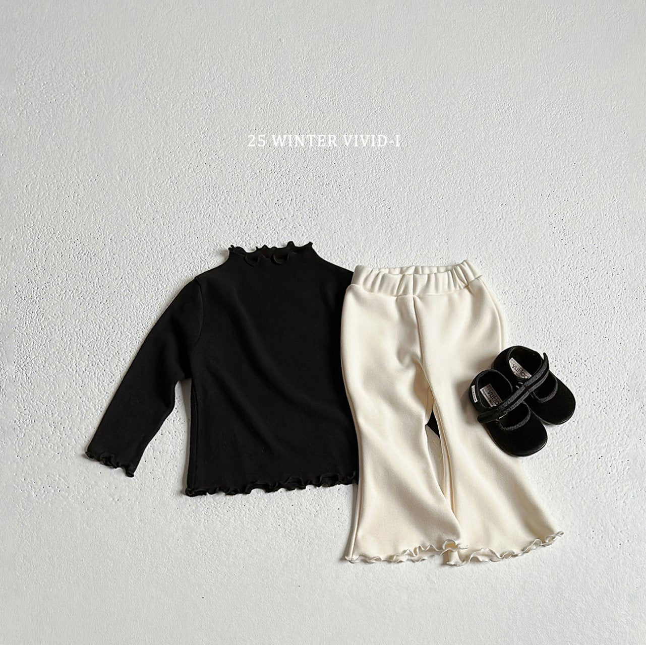 Winter plain flared pants
