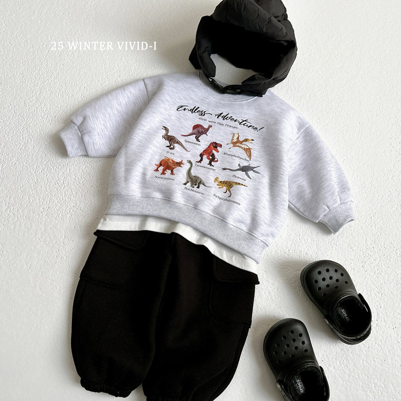 Fleece-lined mini dino sweatshirt