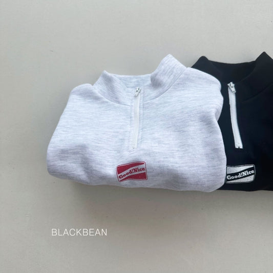 Pocon zip-up sweater
