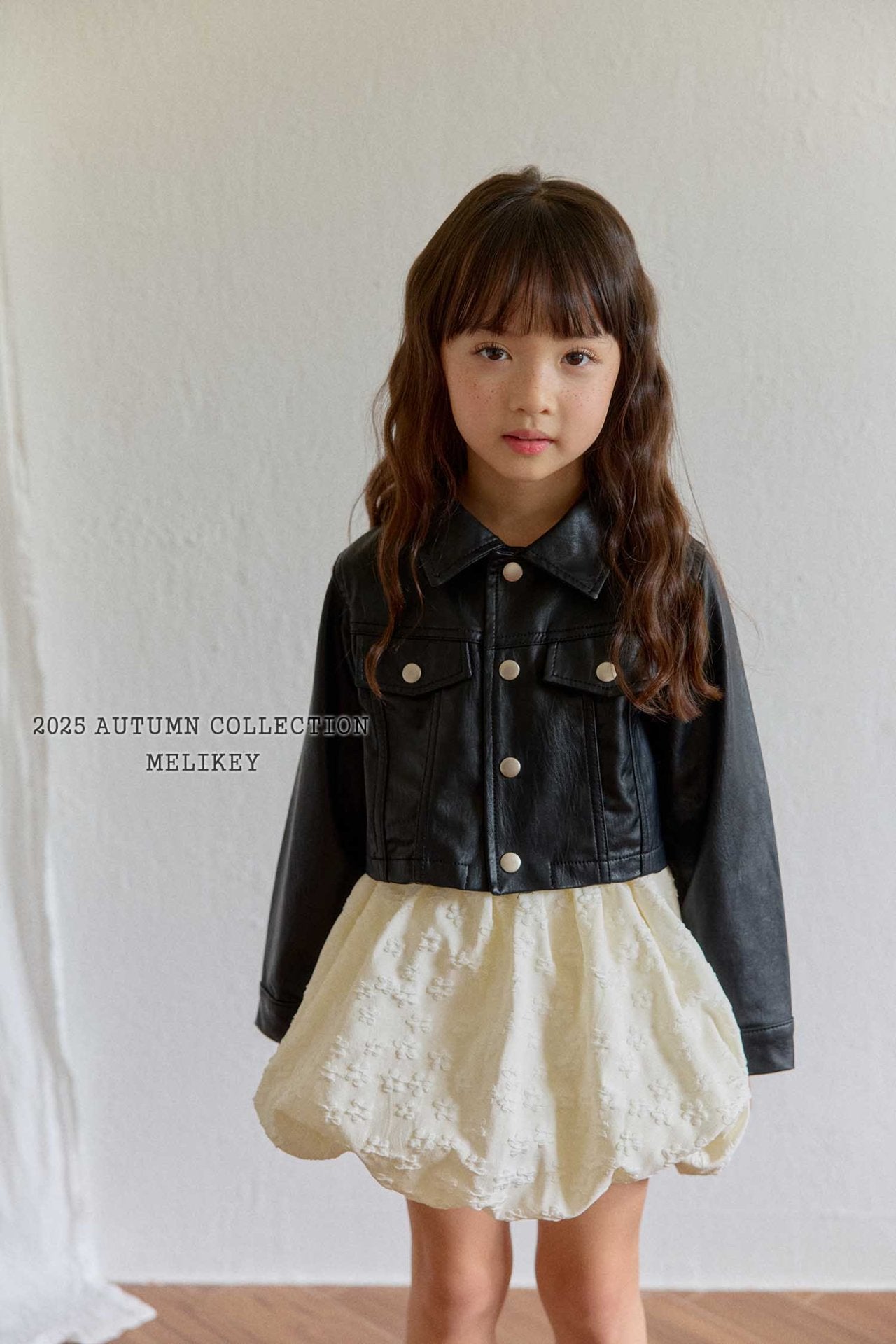 Leather short jacket