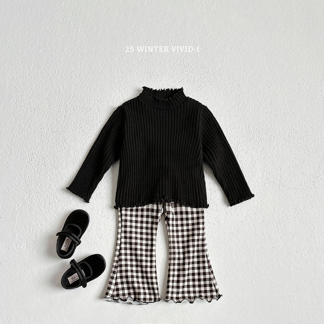 Pattern pants
