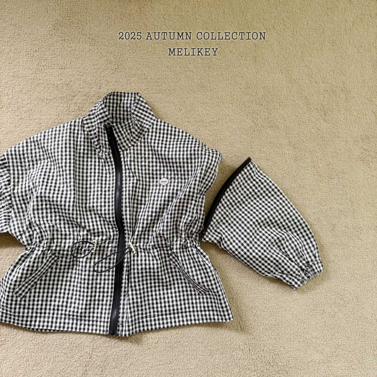 25 Two style jacket