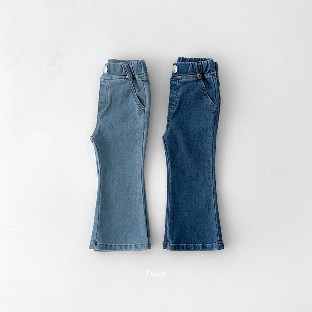 Pretty bootcut pants