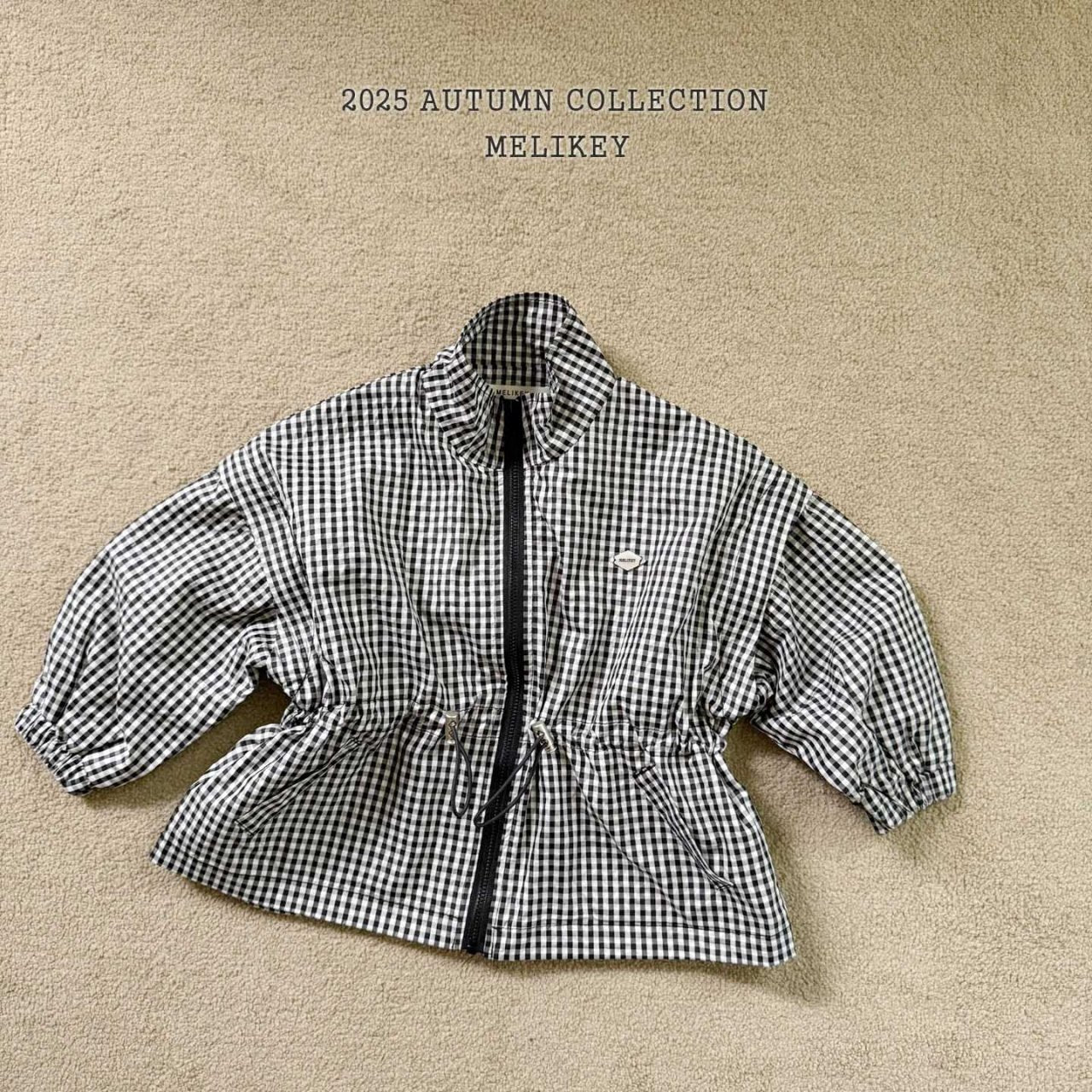 25 Two style jacket