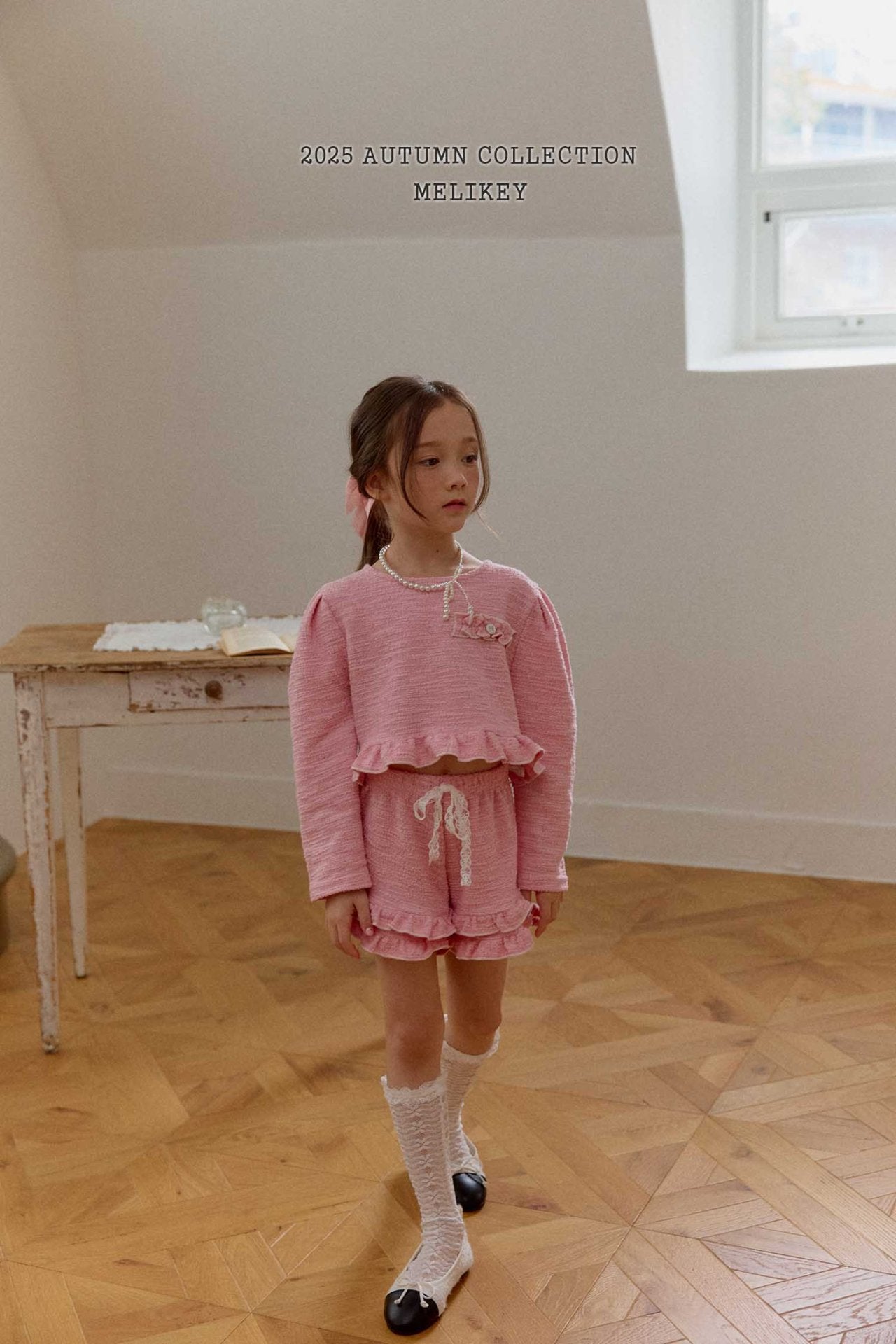 Evian frill shorts