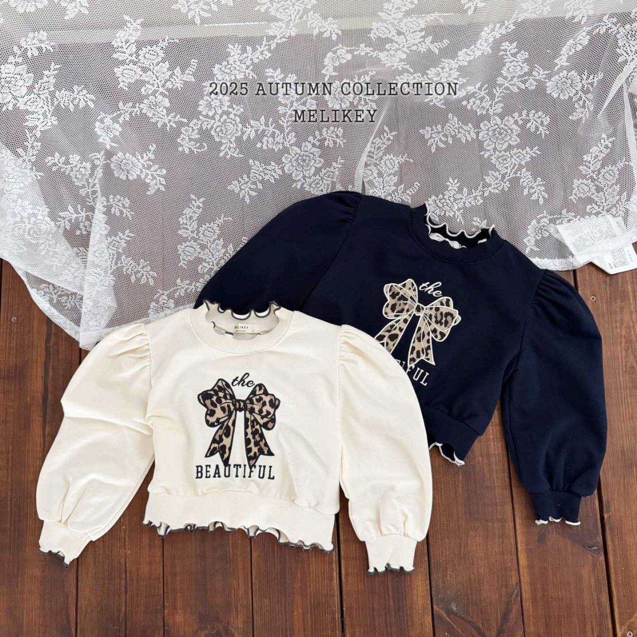 Leopard print ribbon sweatshirt