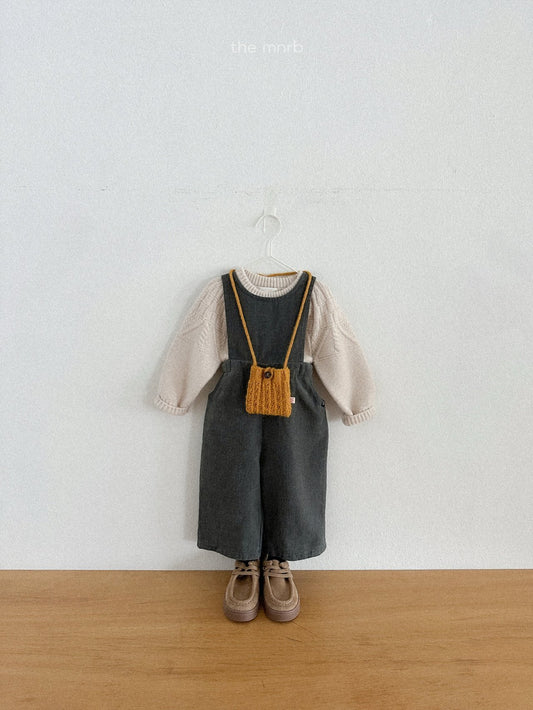 Cable knitwear