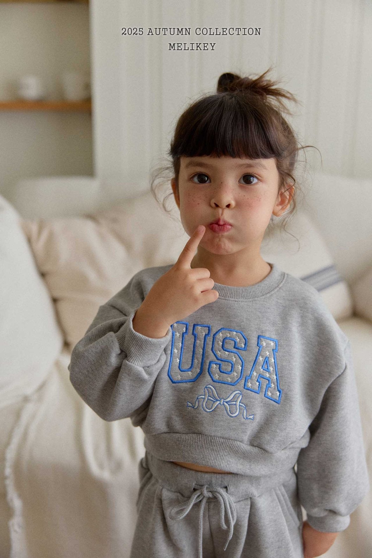 USA short sweatshirt