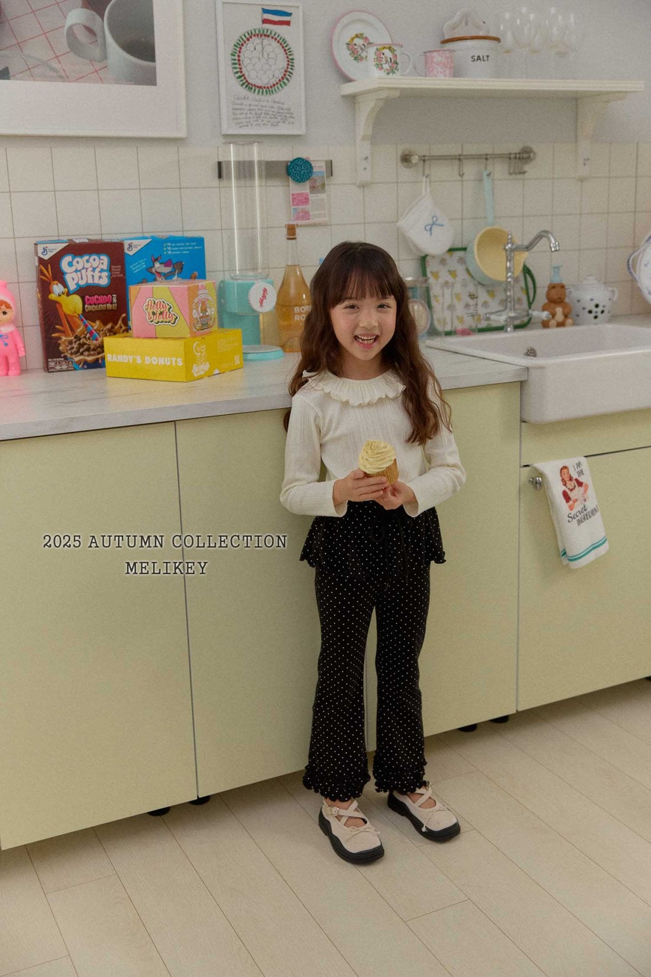 Double frill bootcut pants