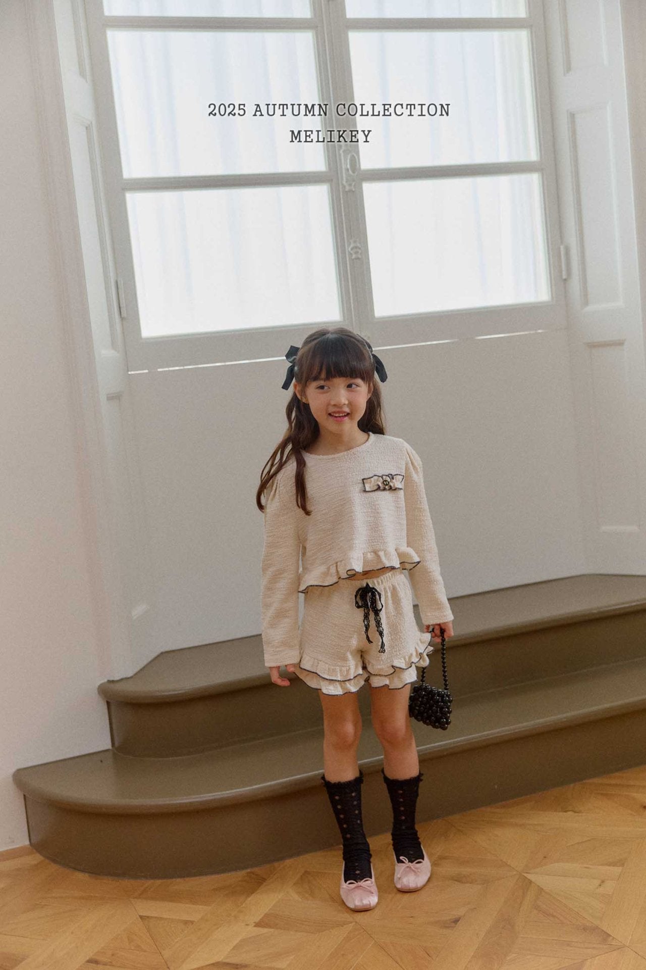 Evian frill shorts