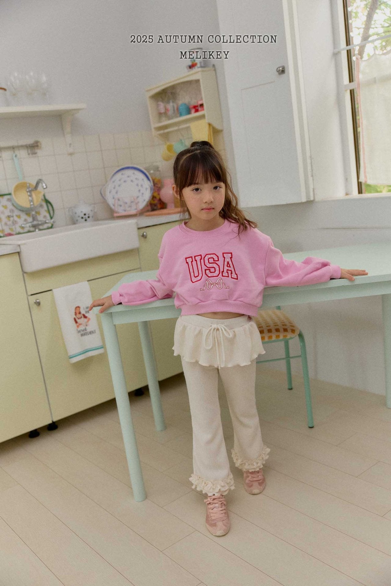 Double frill bootcut pants