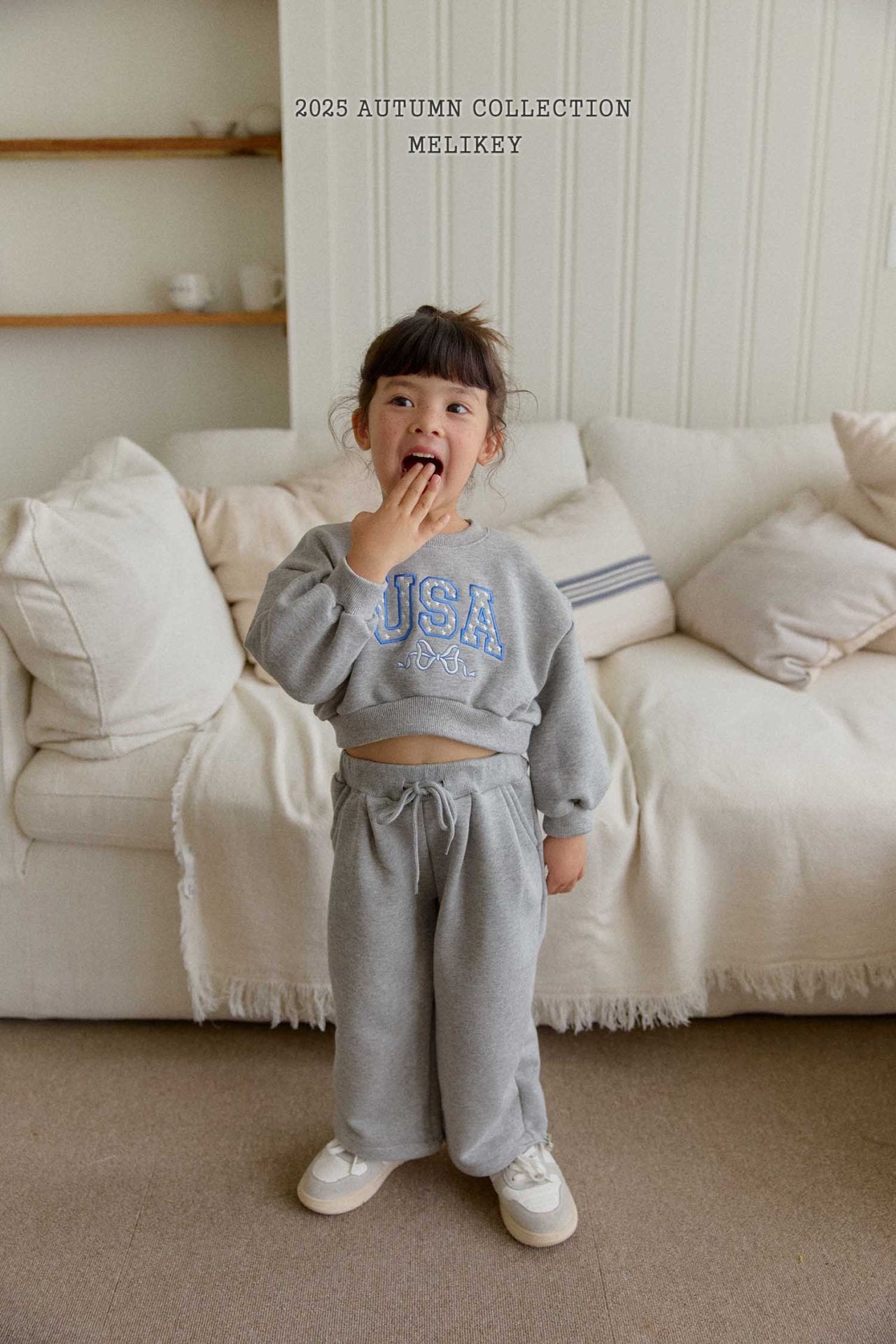USA short sweatshirt