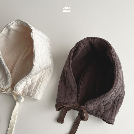 Twisted bonnet