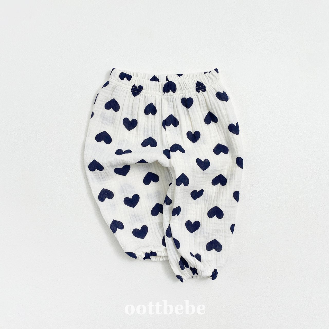 Veggie heart bear print pants