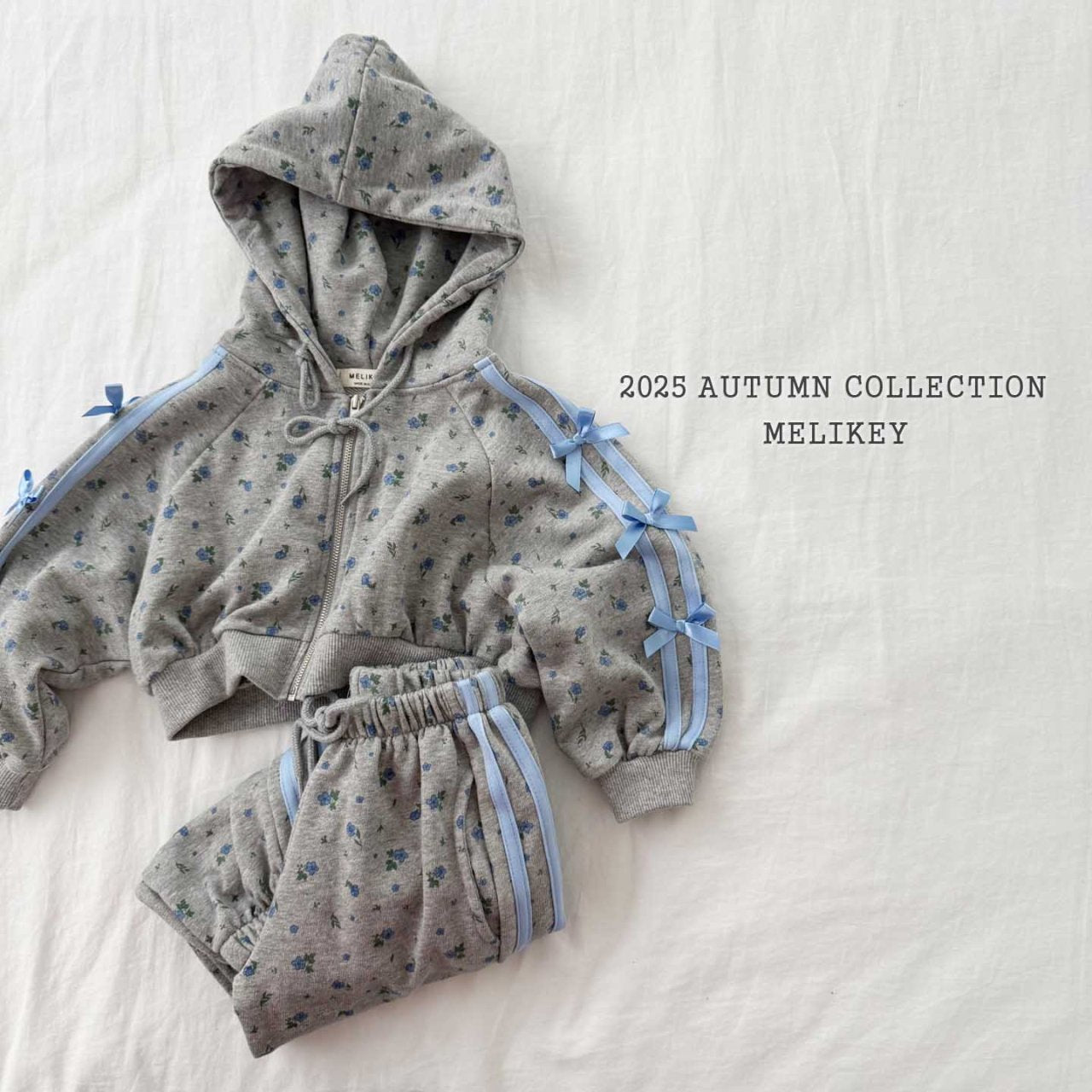 Floral ribbon hooded zipip