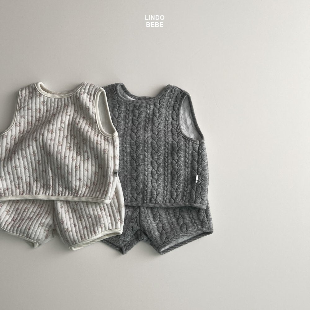 Quilted vest set