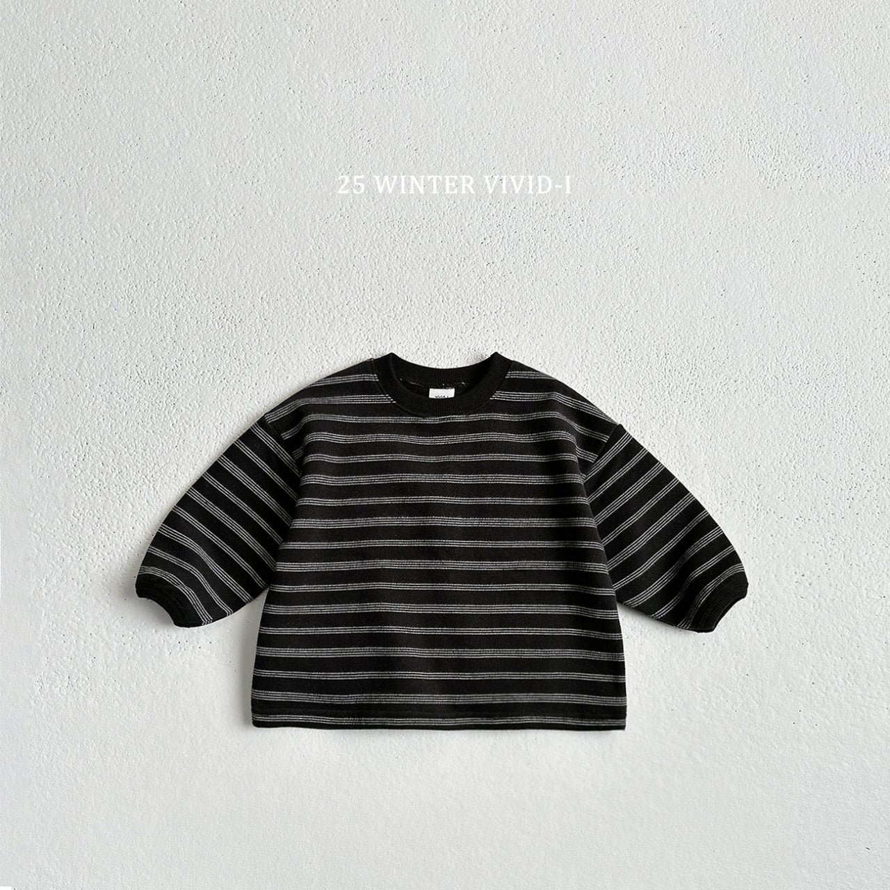 Fleece-lined multi-striped sweatshirt