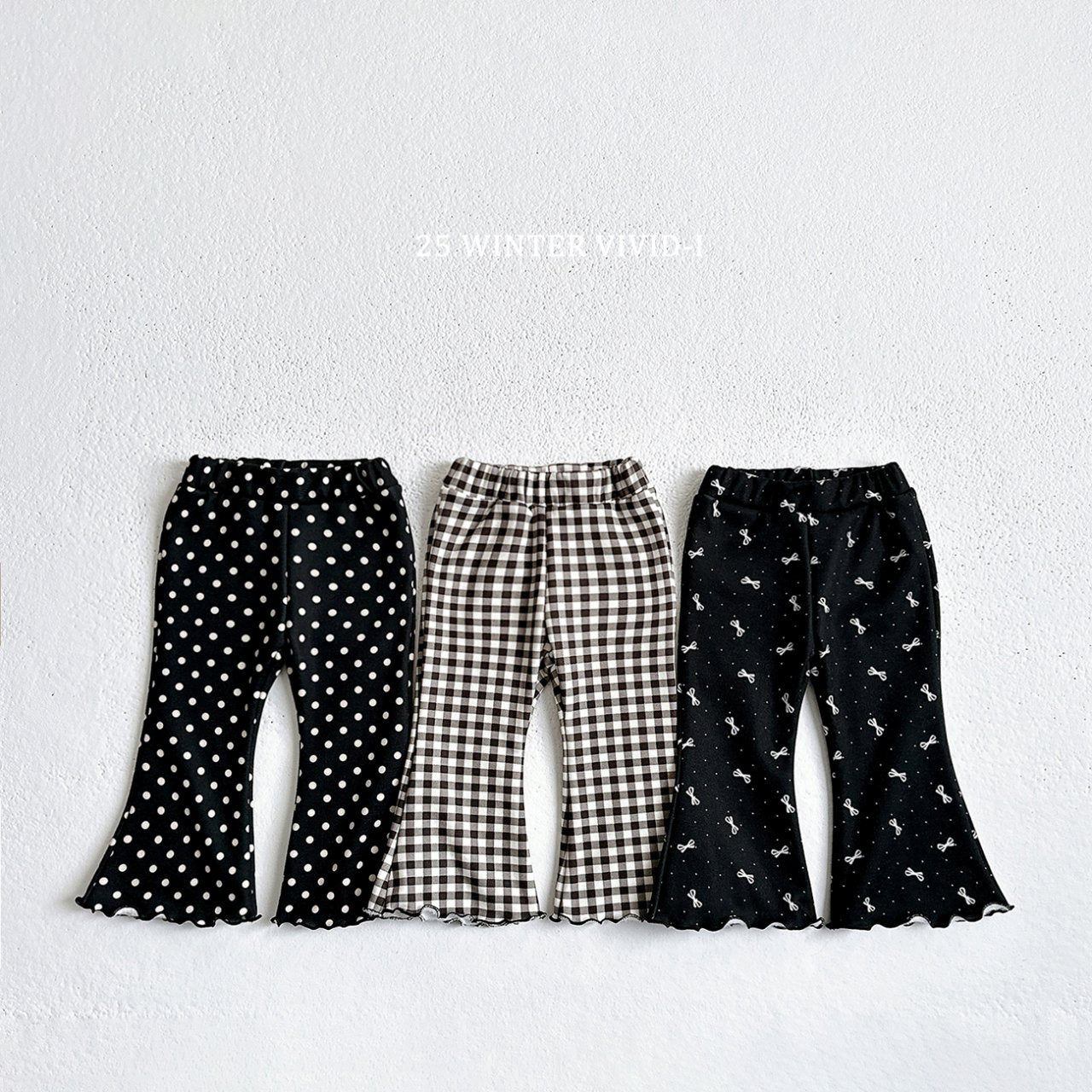 Pattern pants