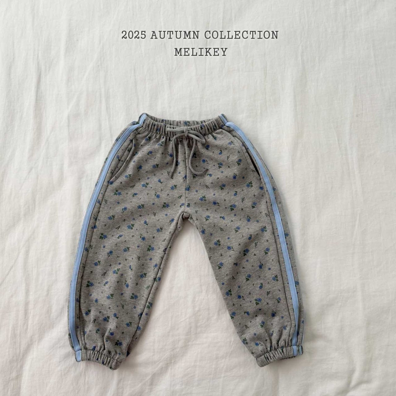 Floral jogger pants