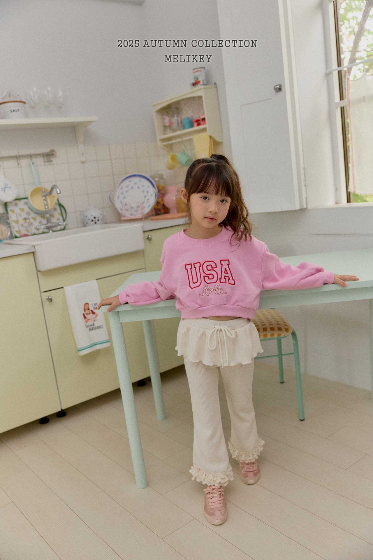Double frill bootcut pants