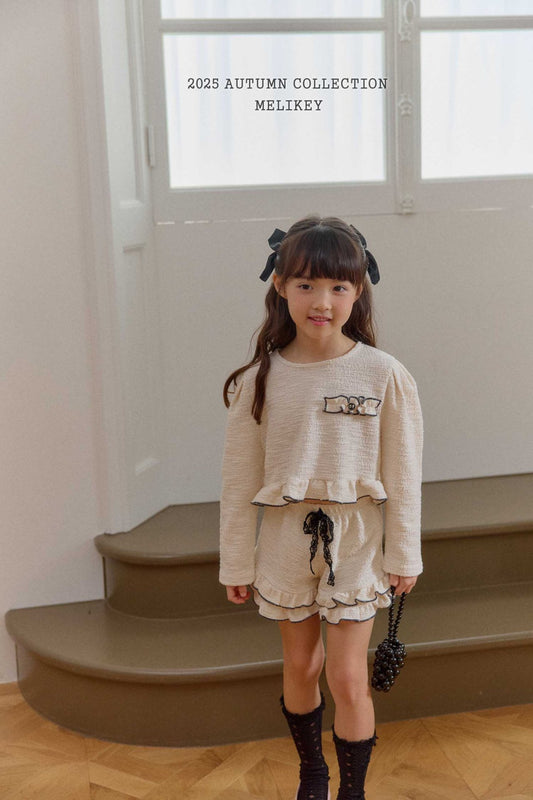 Evian frill shorts