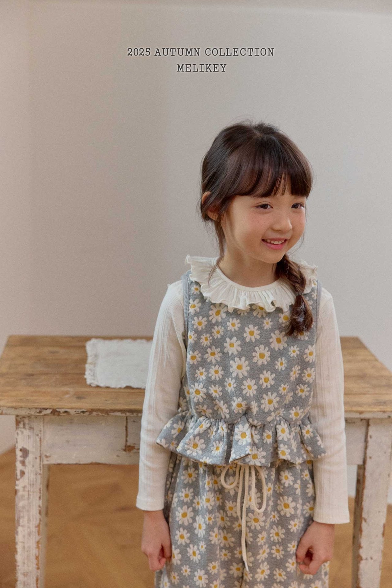 Daisy vest