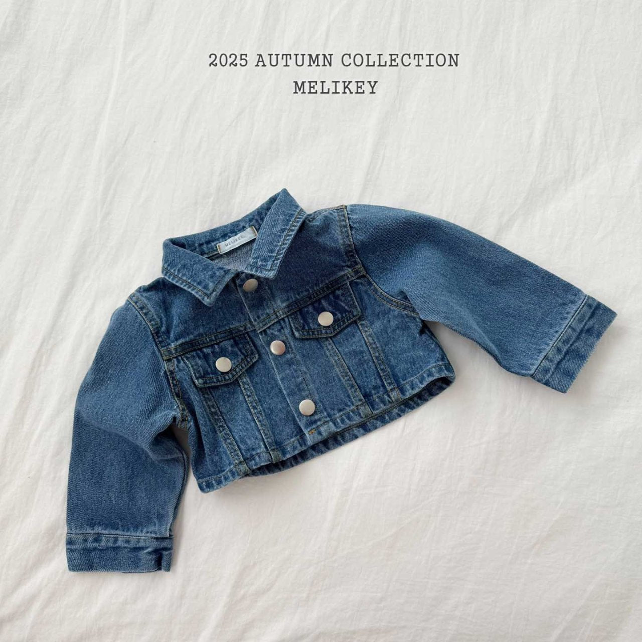 Denim short jacket
