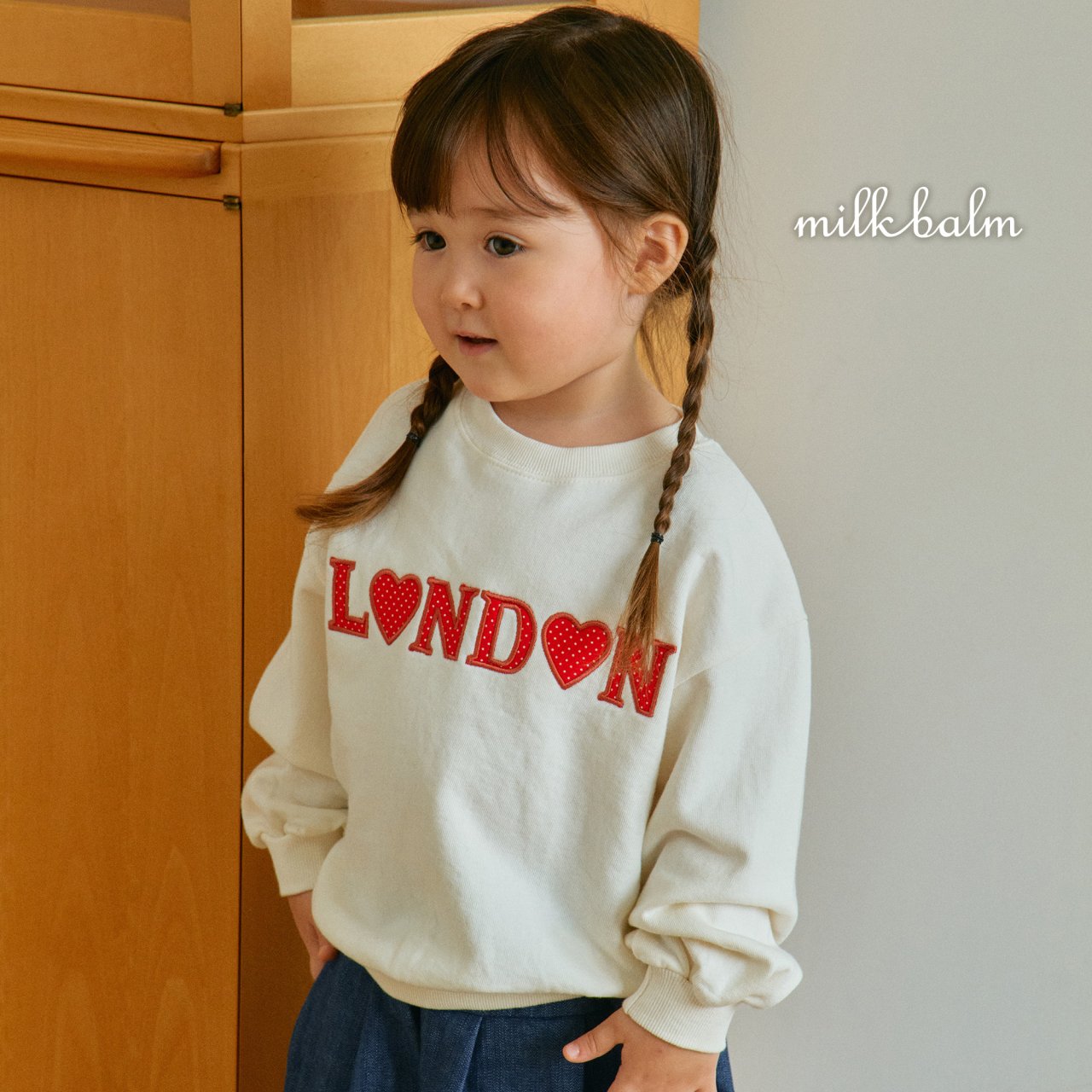 London sweatshirt