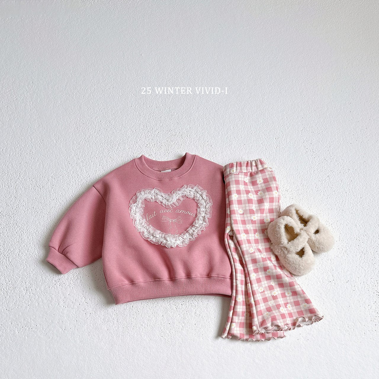 Pattern pants