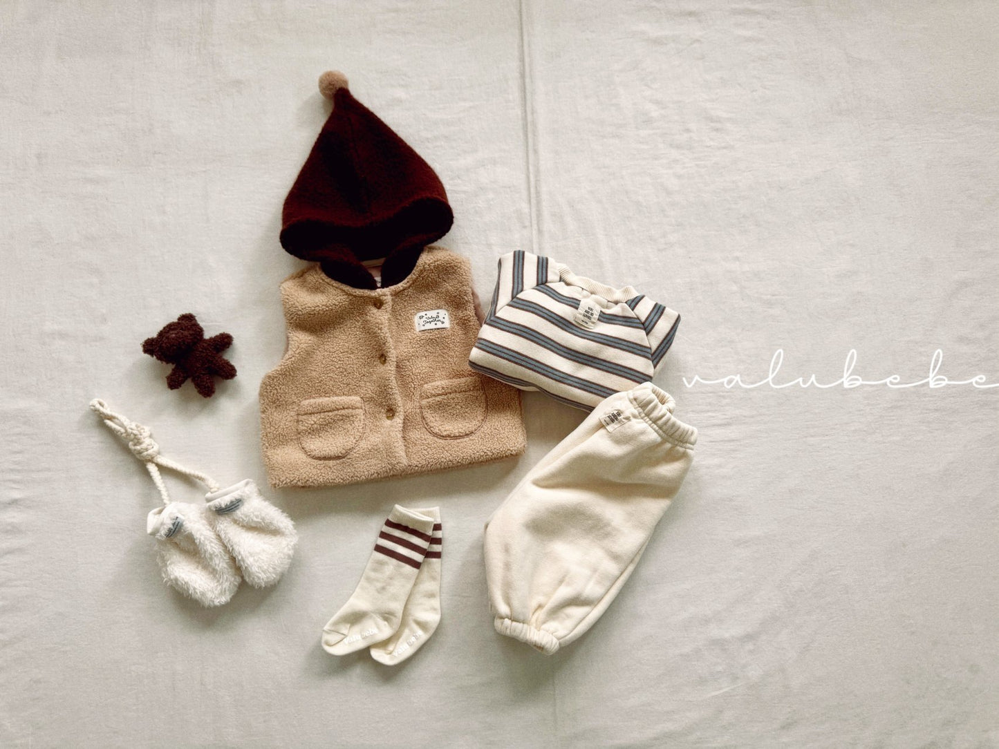 Fluffy chick gloves