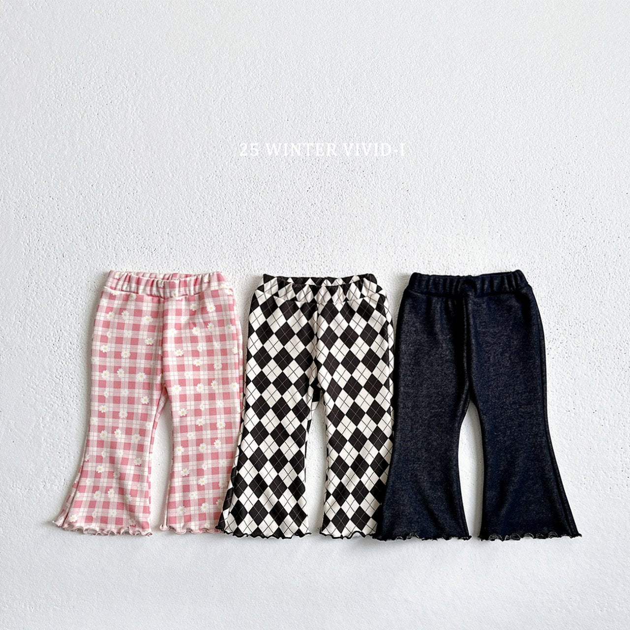 Pattern pants