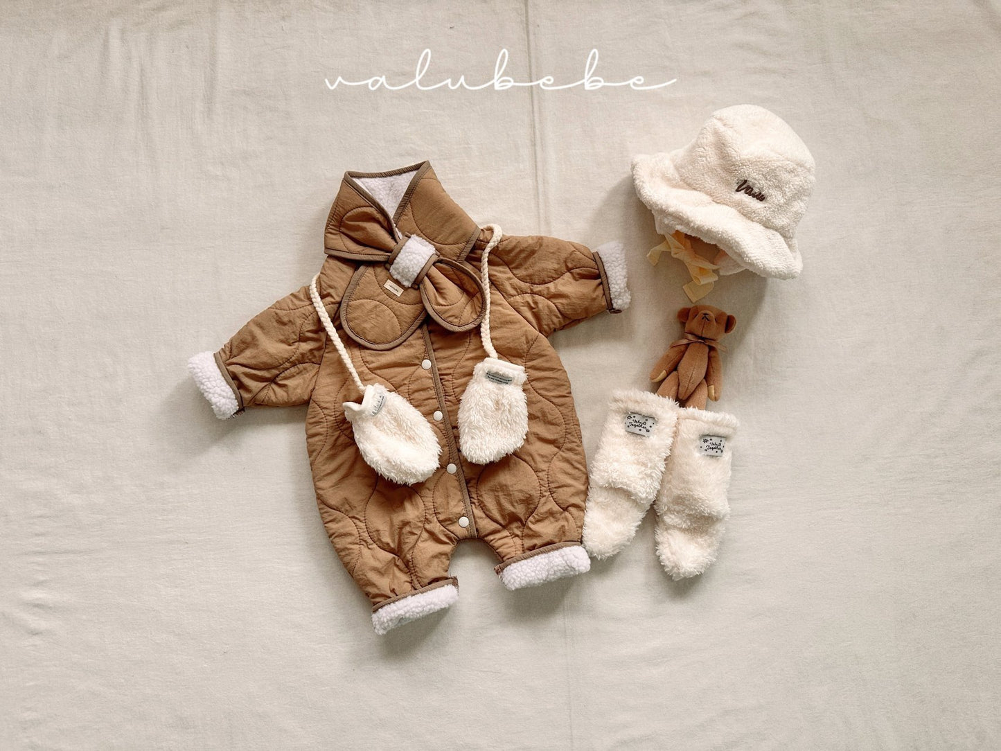Fluffy chick gloves