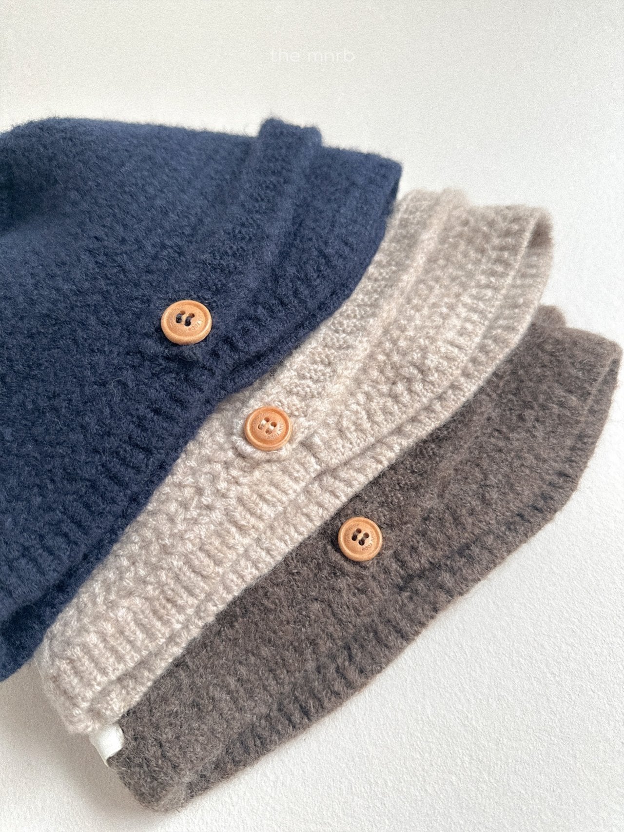 Rade button hat