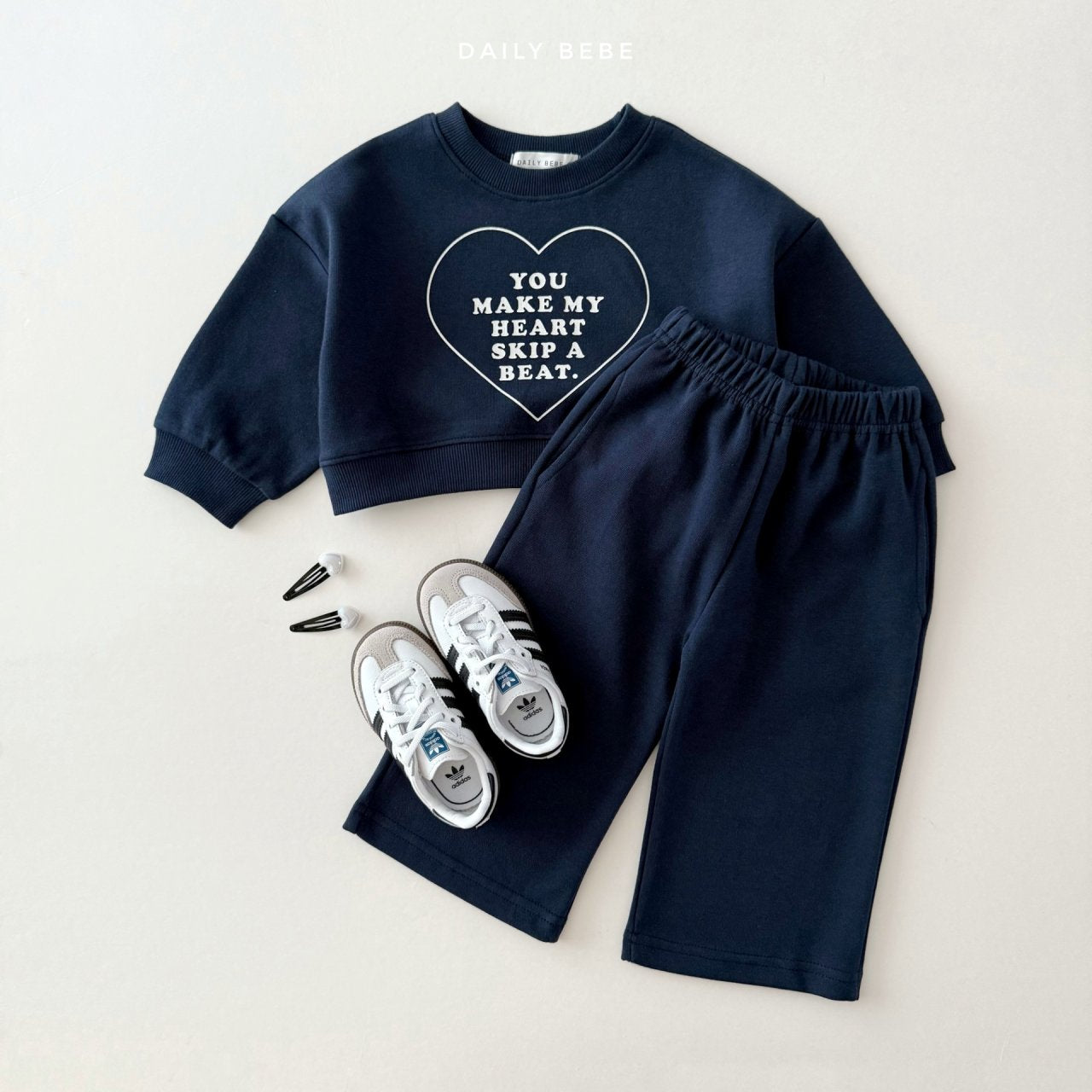 Heart wide set