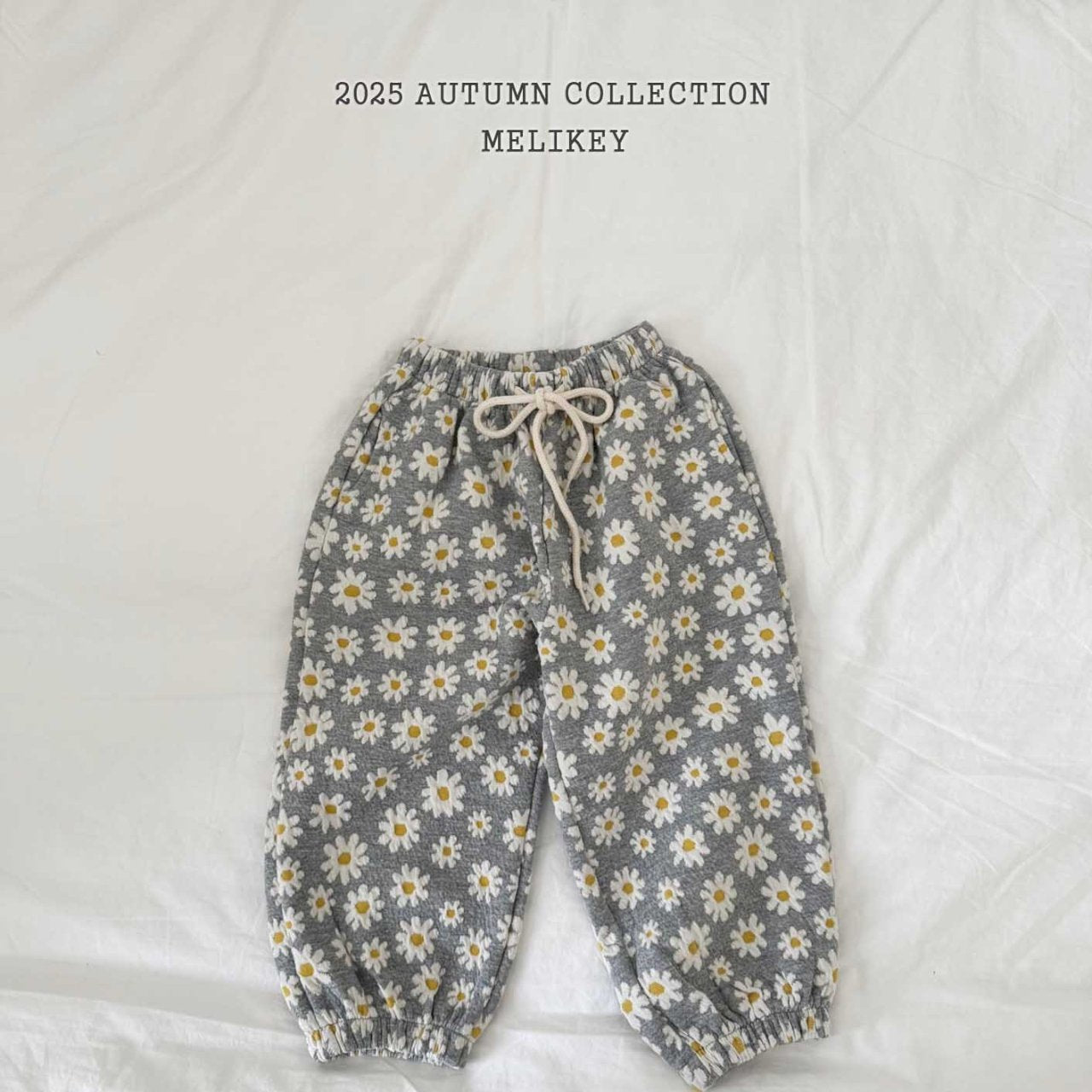 Daisy jogger pants
