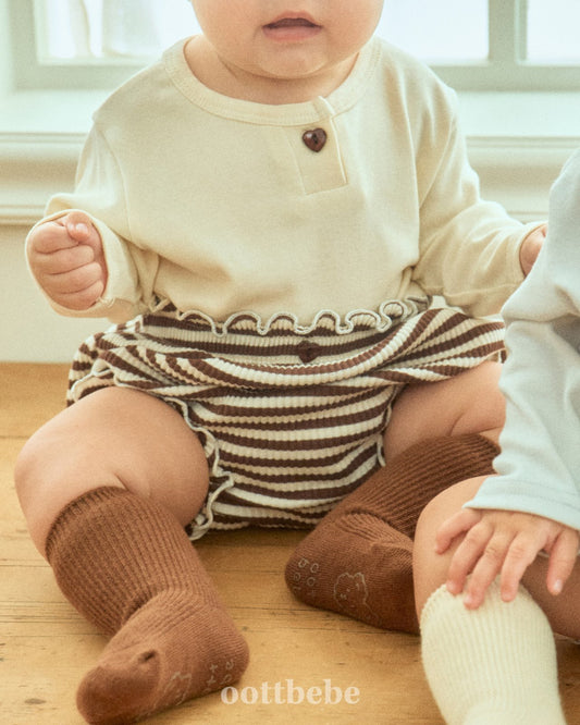Boppy bloomer top bottom set