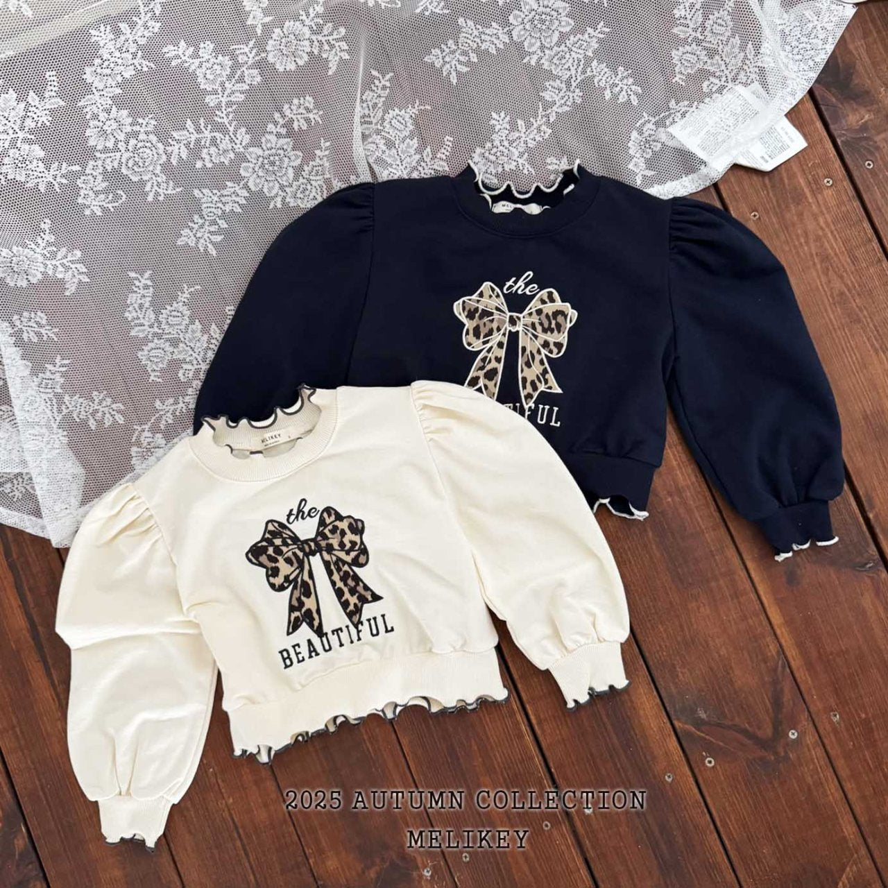 Leopard print ribbon sweatshirt