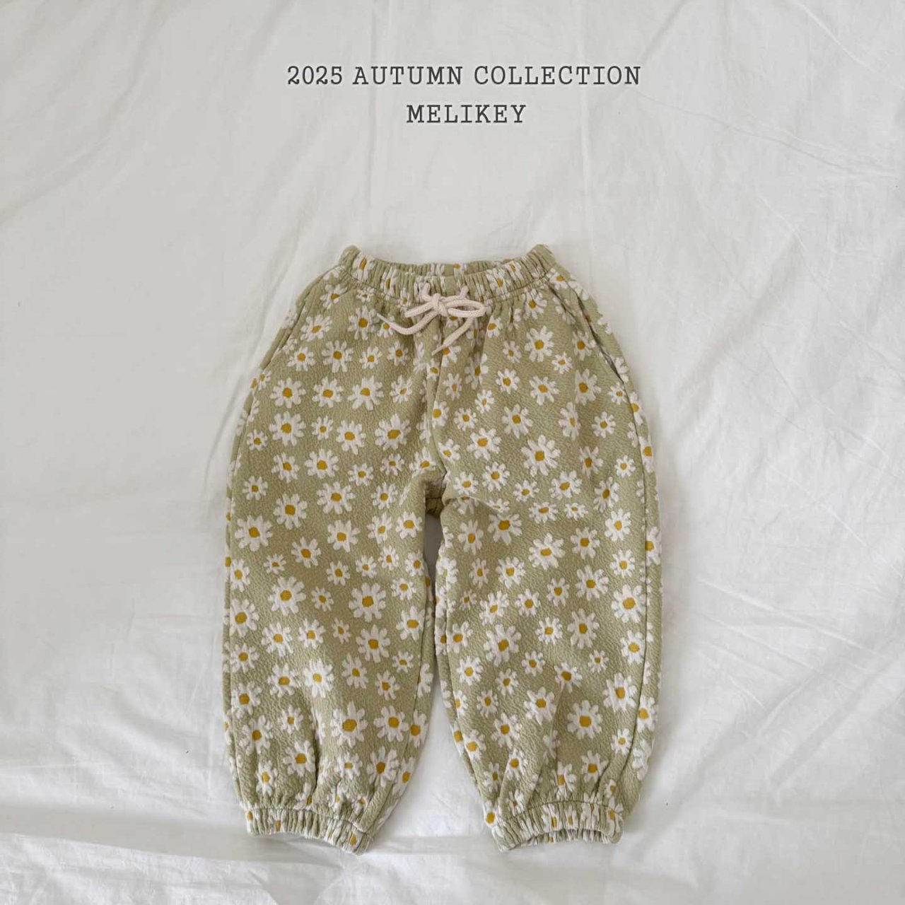 Daisy jogger pants