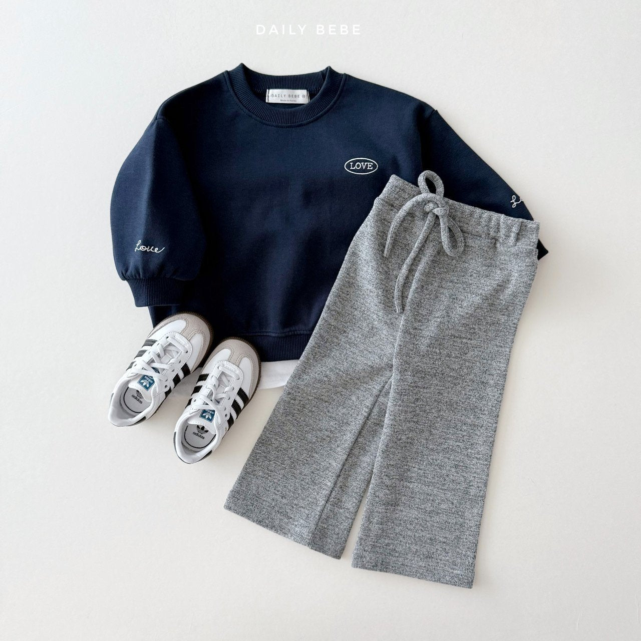 Wide knit pants