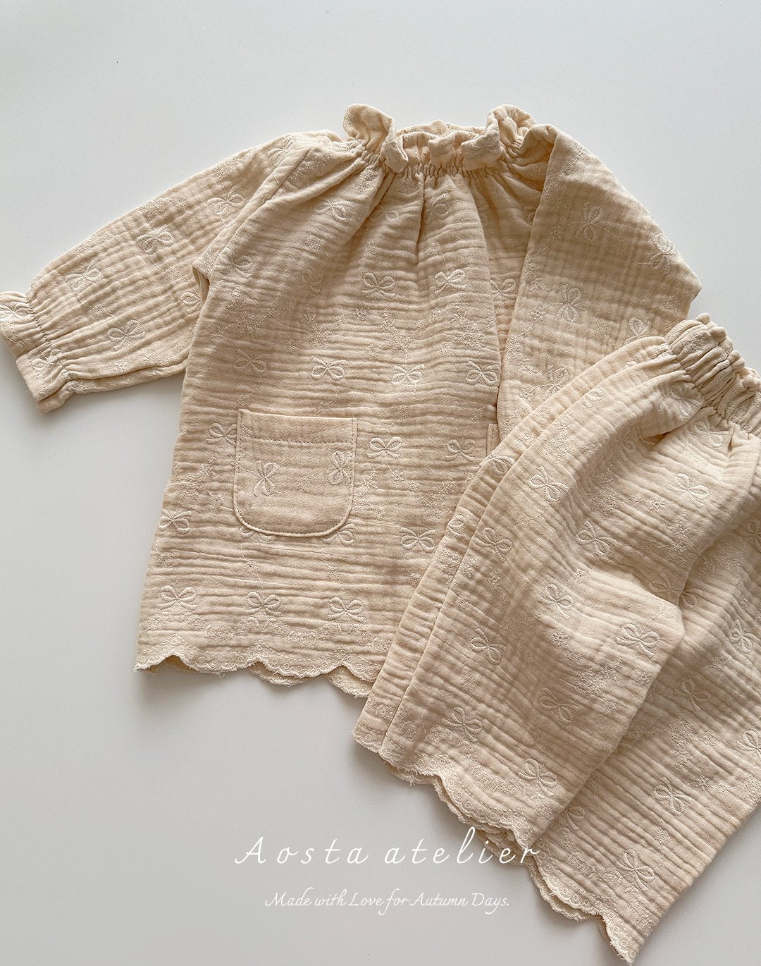 Beige princess dress