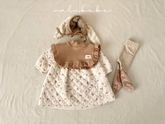 Bella mock neck cape