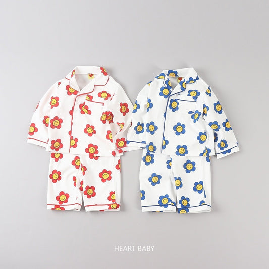 Smiling daisy pajama set
