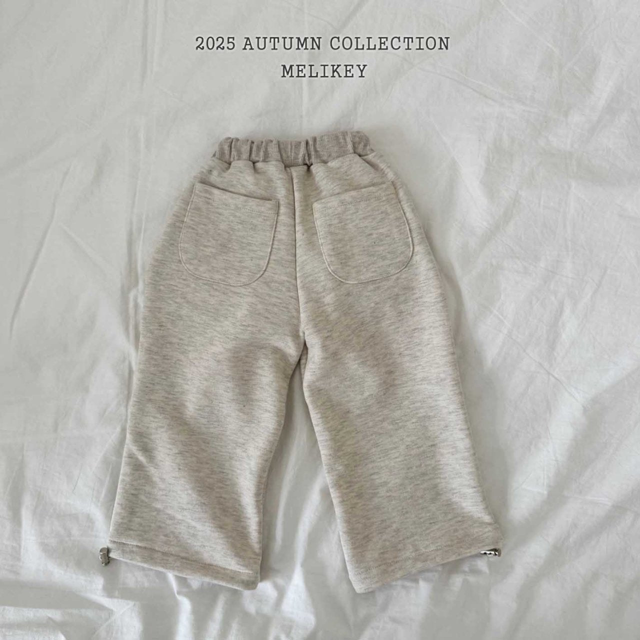 Two-tuck wild pants