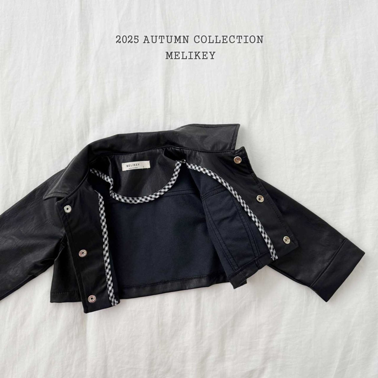 Leather short jacket