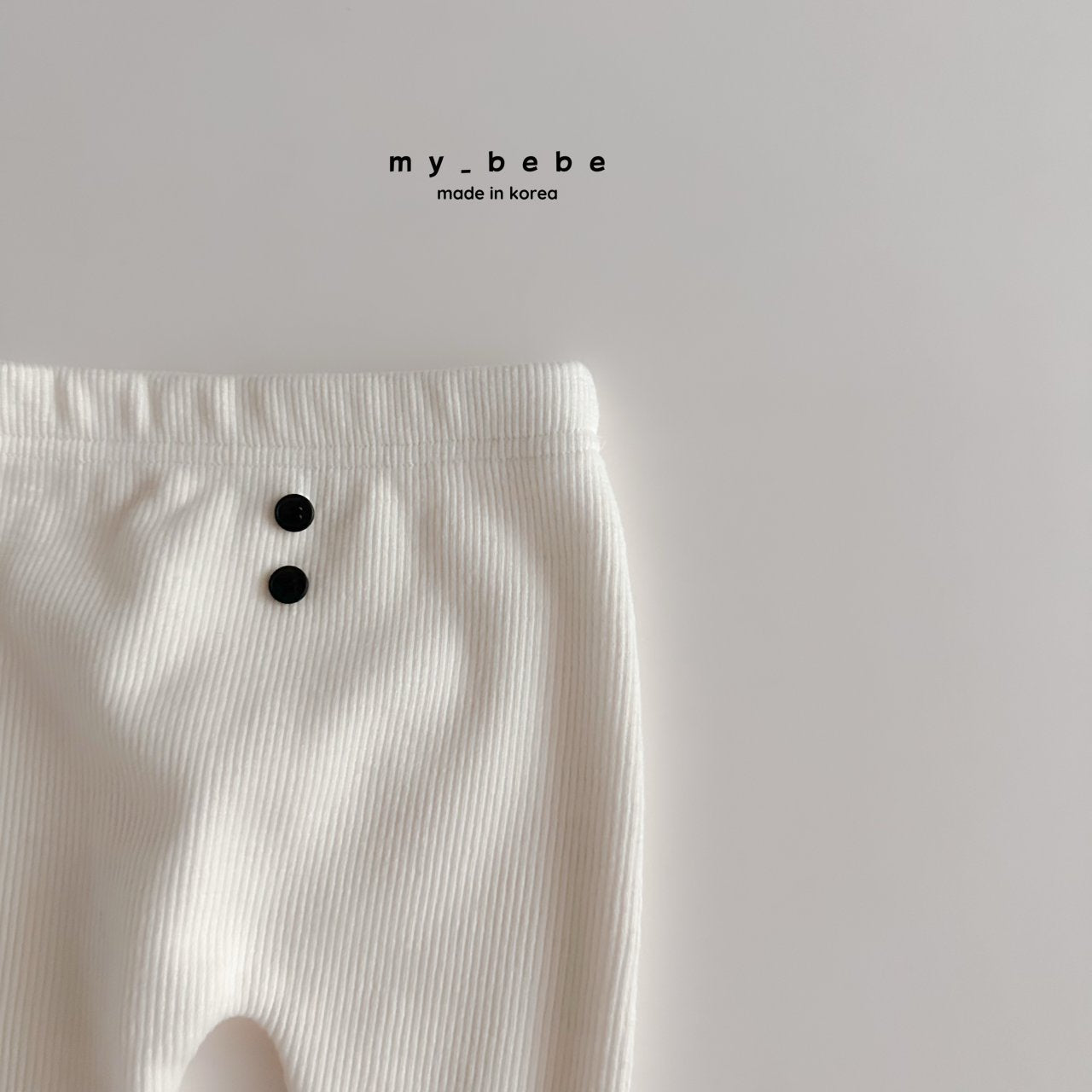 Button leggings